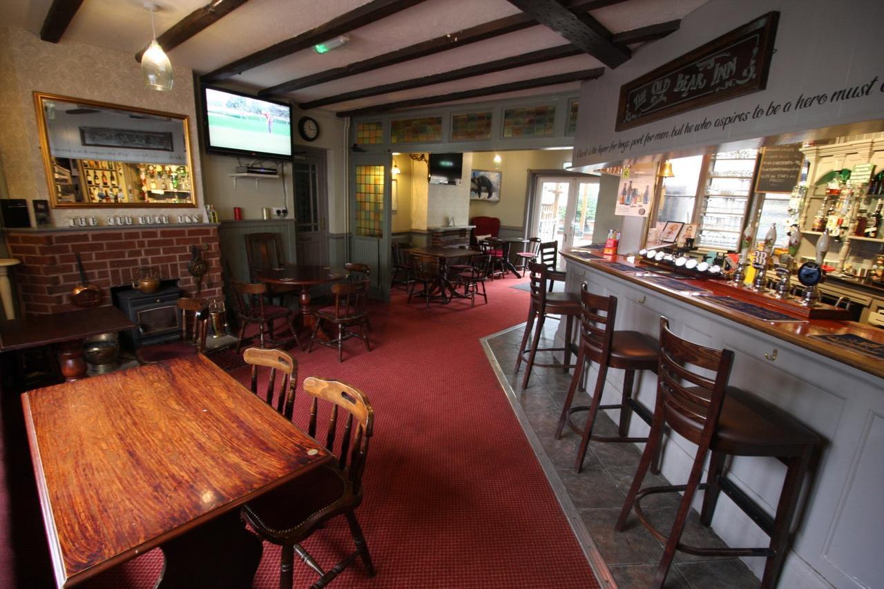 The Old Bear Inn Cricklade Dış mekan fotoğraf